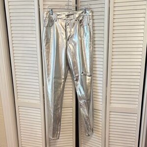 NWOT Good American Shiny Silver straight leg Jeans